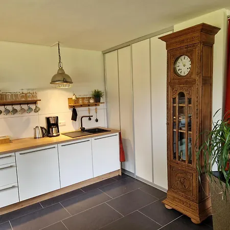Loehgarten Apartman *